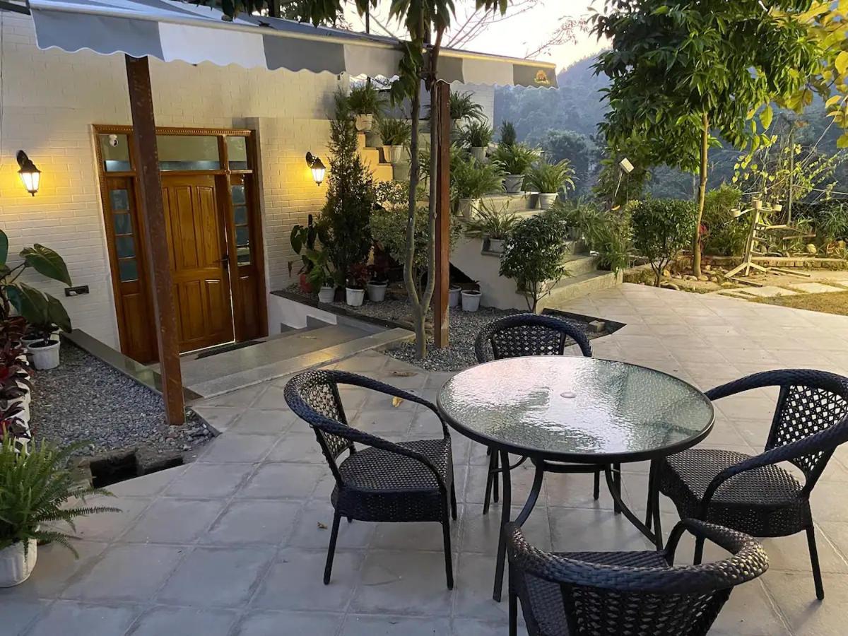 Saraiville- Luxury Riverside Cottages Dehradun Exterior foto