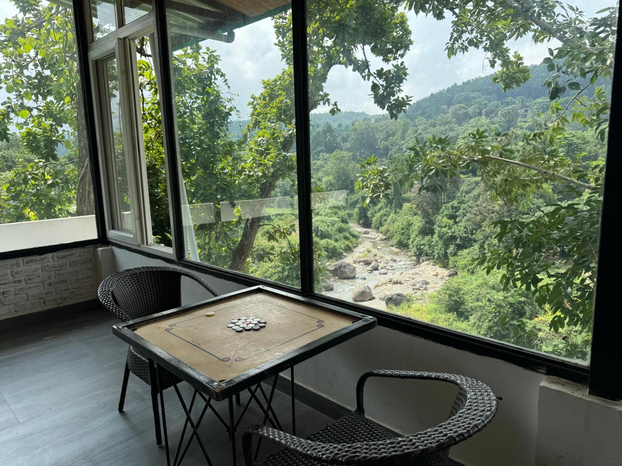 Saraiville- Luxury Riverside Cottages Dehradun Exterior foto