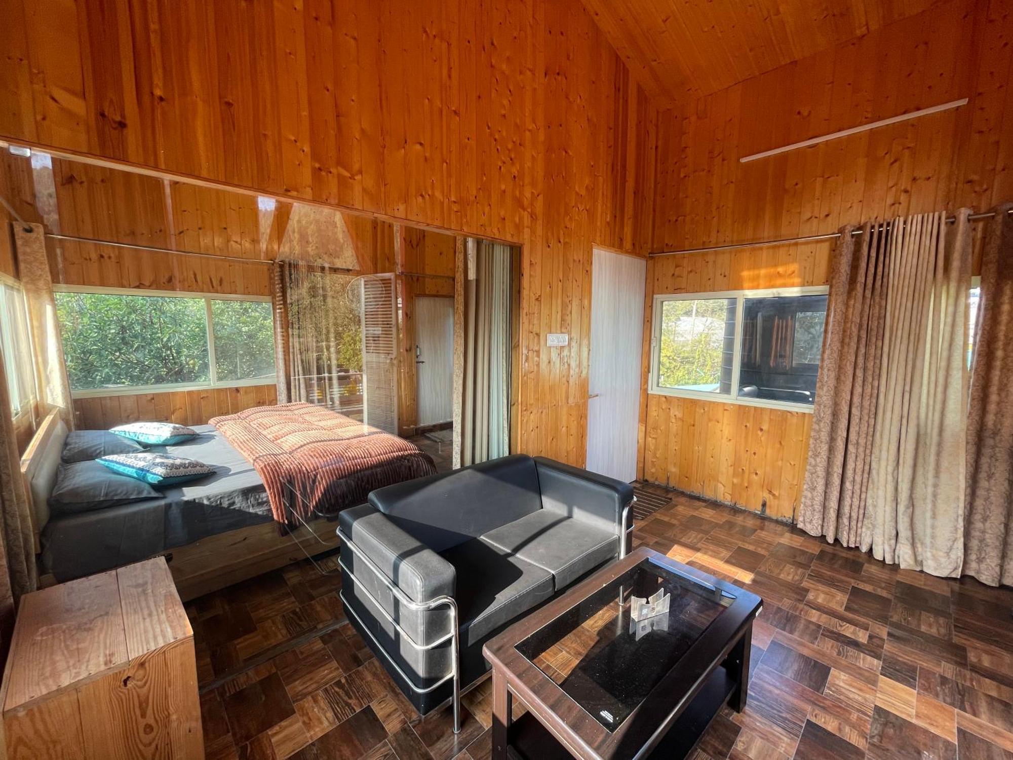 Saraiville- Luxury Riverside Cottages Dehradun Exterior foto